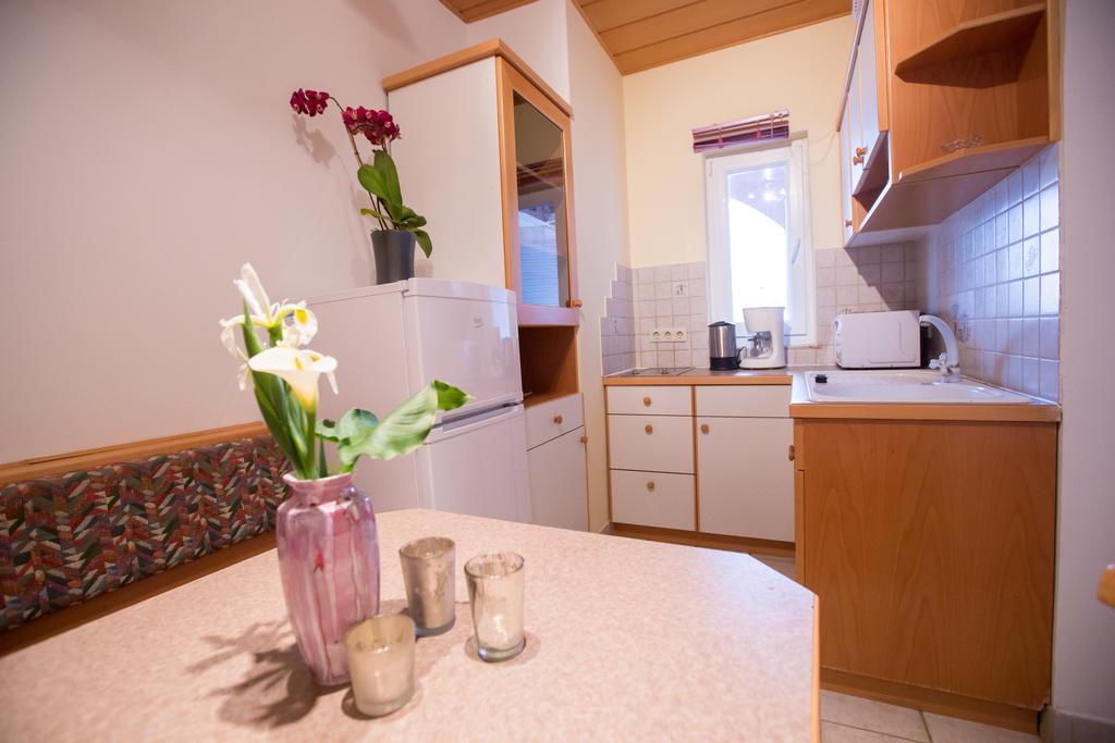 Apartments Dunja Piric Lopar Quarto foto
