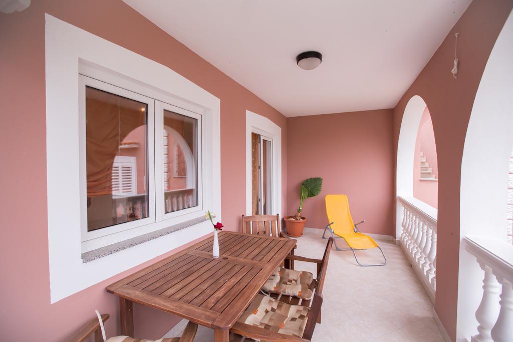 Apartments Dunja Piric Lopar Quarto foto